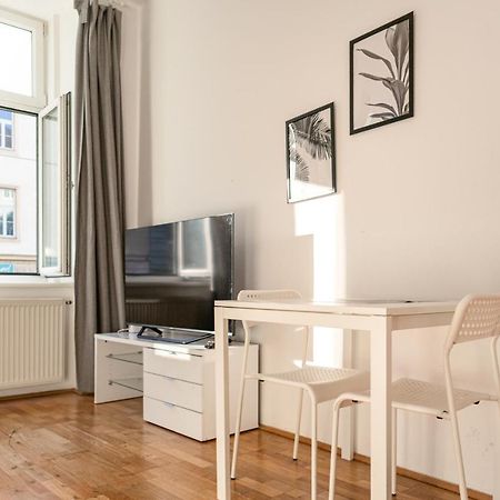 Comfortable 3Br Shared Apart. - Suitable For Long Stays Wien Exterior foto